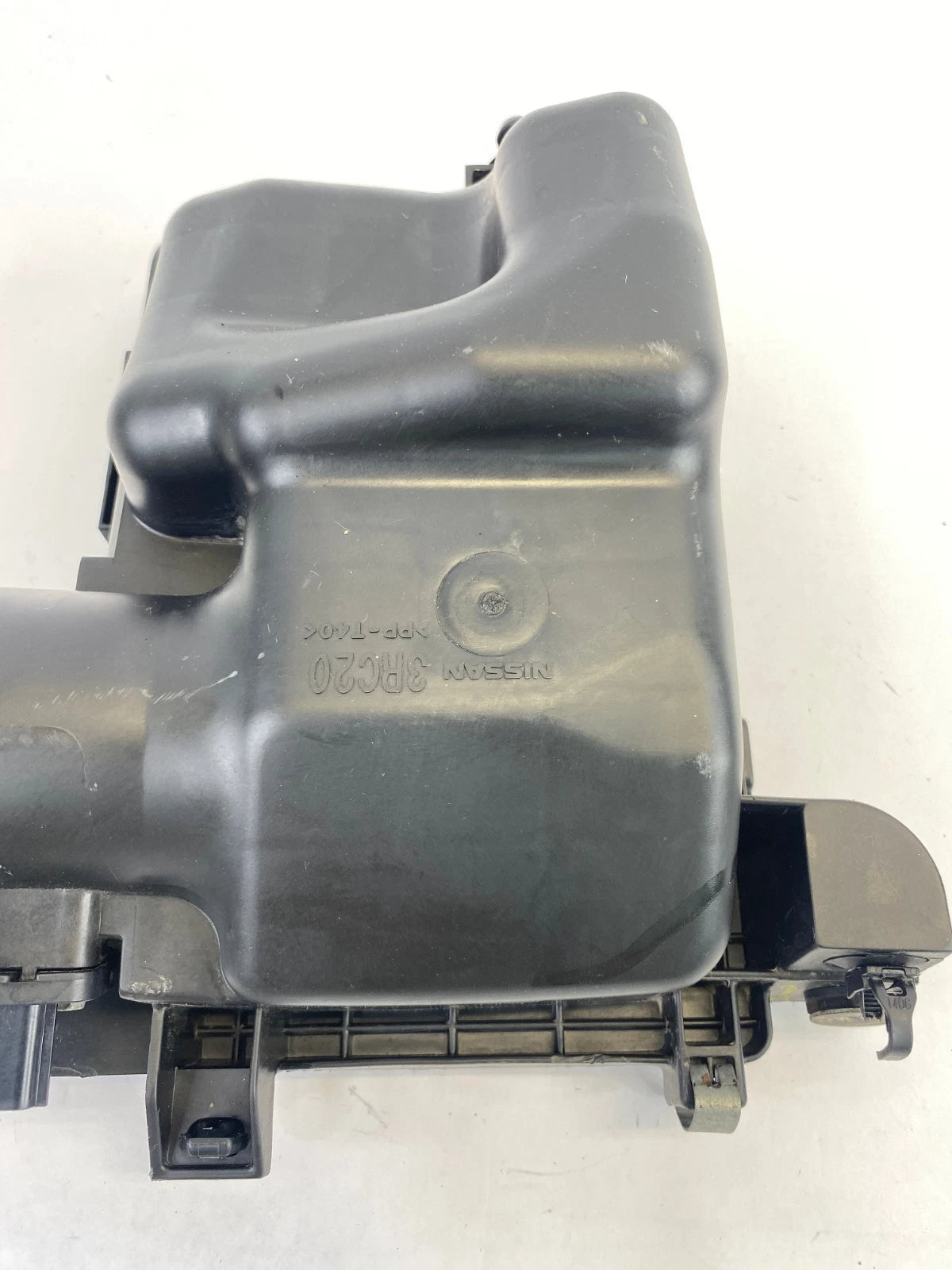 2013-2019 NISSAN SENTRA ENGINE AIR CLEANER BOX CASE UPPER OEM FACTORY 165003RC2A