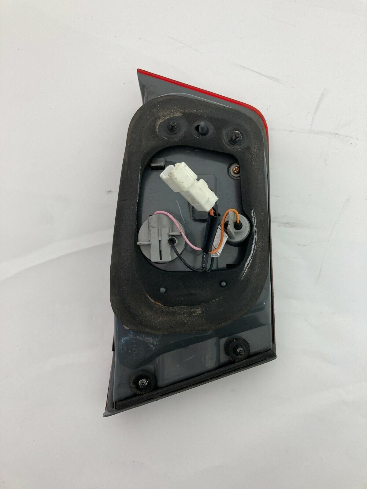 2006-2008 Hyundai Sonata Right Passenger Side Tail Light Inner Taillight Lamp