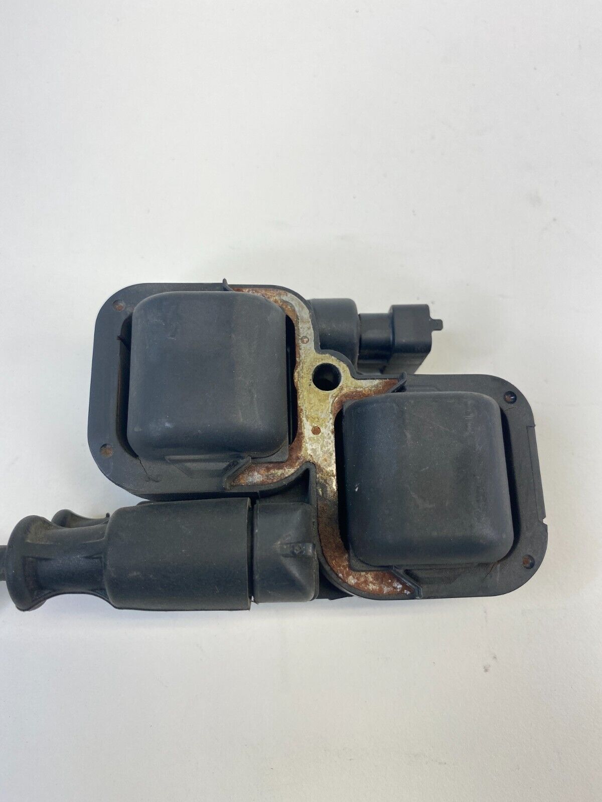 98 99 00 01 02 03 04 05 Mercedes-Benz E320 3.2L Engine Ignition Coil A0001587803