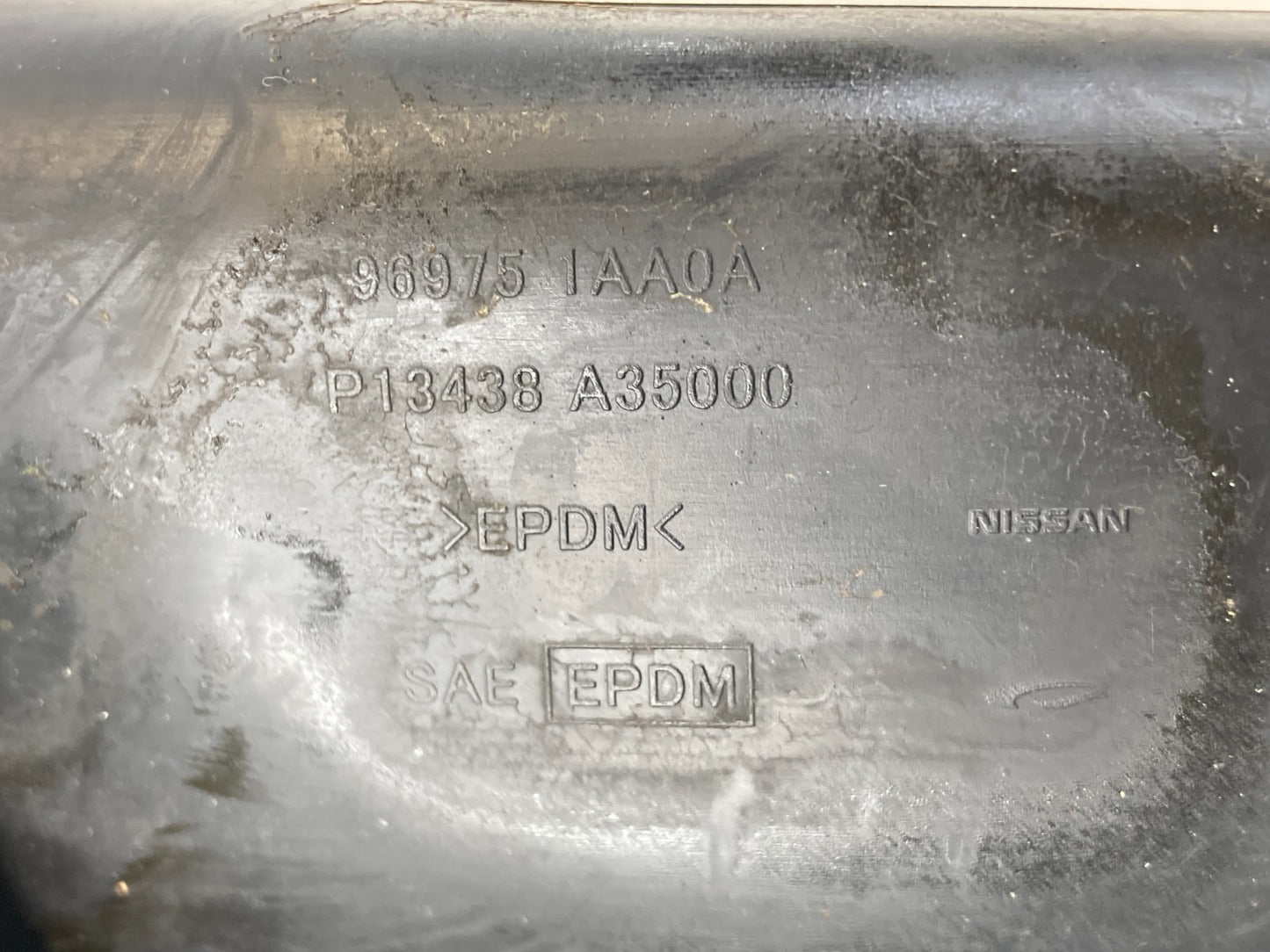 2009-2014 Nissan Murano Front Center Console Pocket Rubber Mat Insert Liner OEM