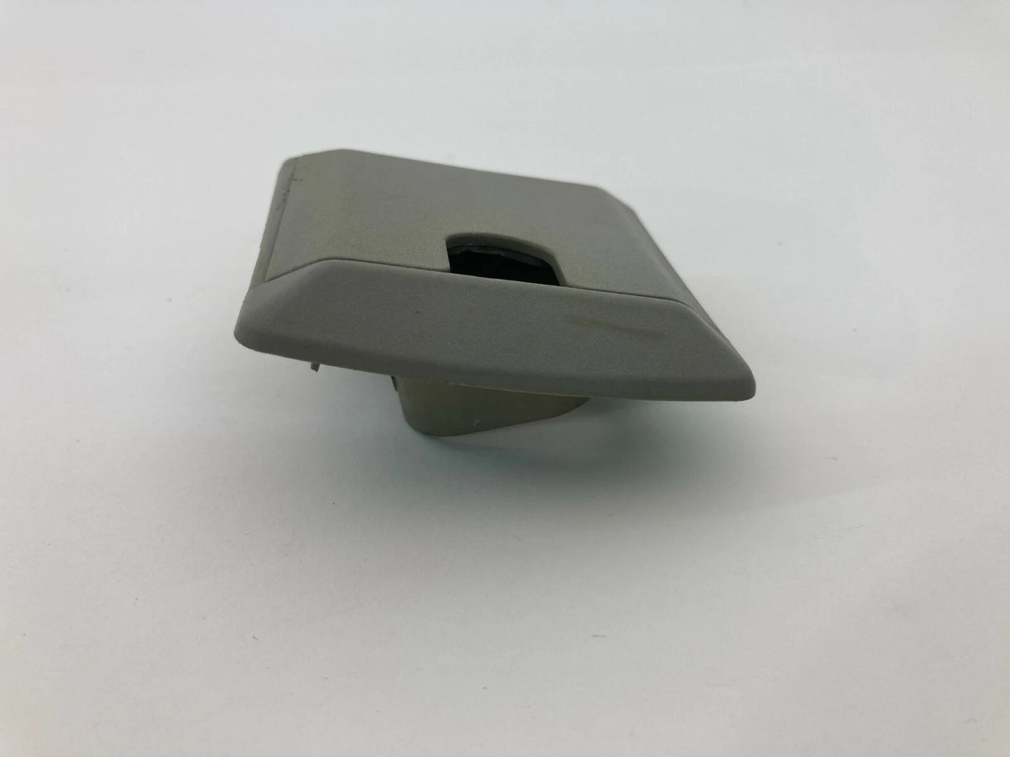 00-06 BMW X5 FRONT RIGHT PASSENGER TRUNK CARGO GRAY HOOK COVER 5147-8402132 OEM