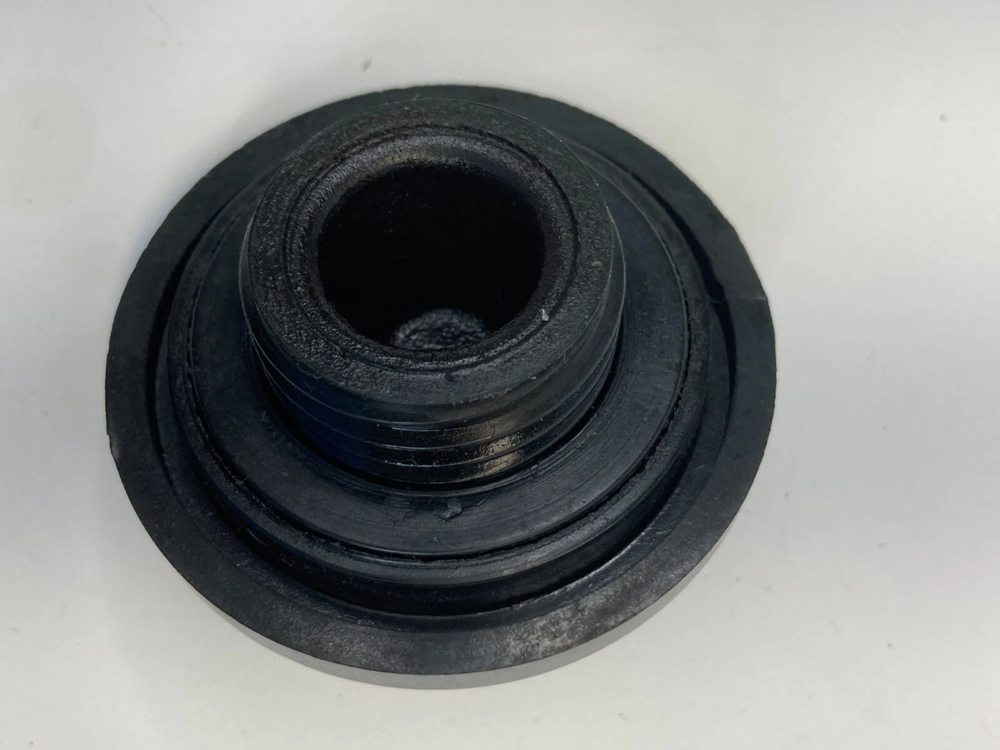 2007-2011 NISSAN VERSA 1.8L ENGINE OIL FILLER CAP LID TOP COVER TRIM OEM
