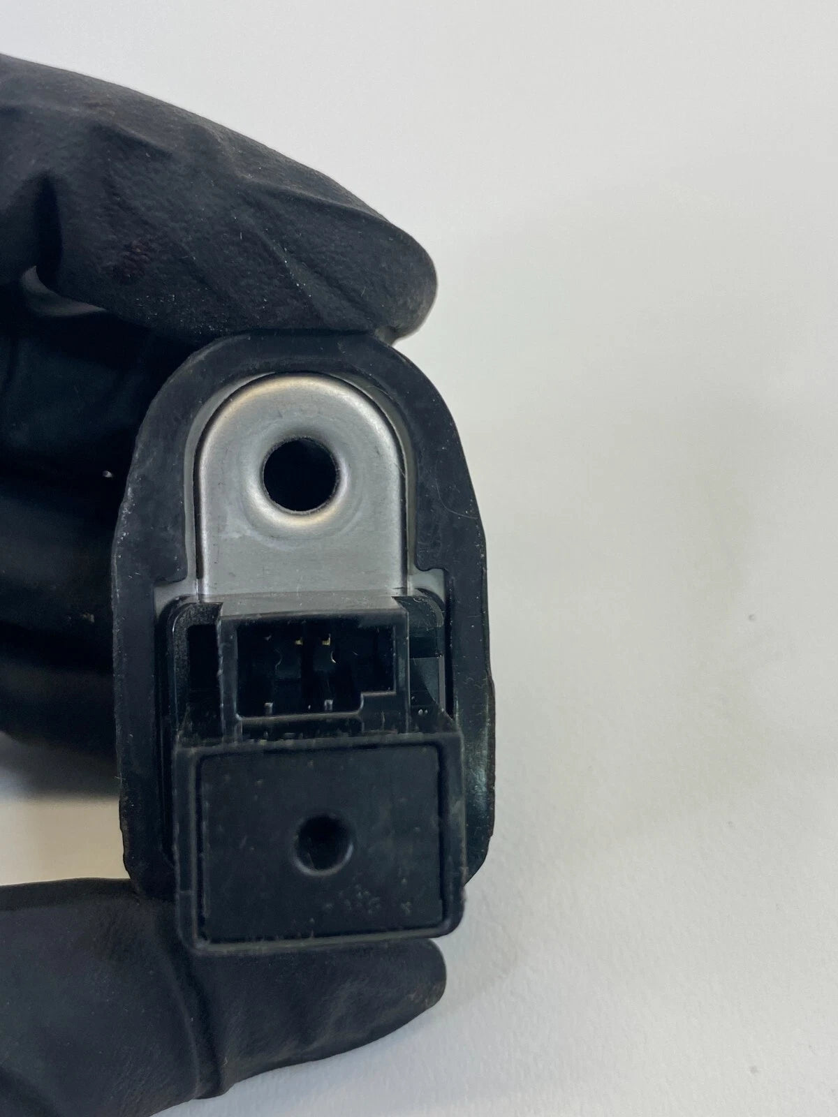 2003-2008 INFINITI G35 SEDAN DOOR AJAR JAMB LIGHT LAMP SWITCH BUTTON