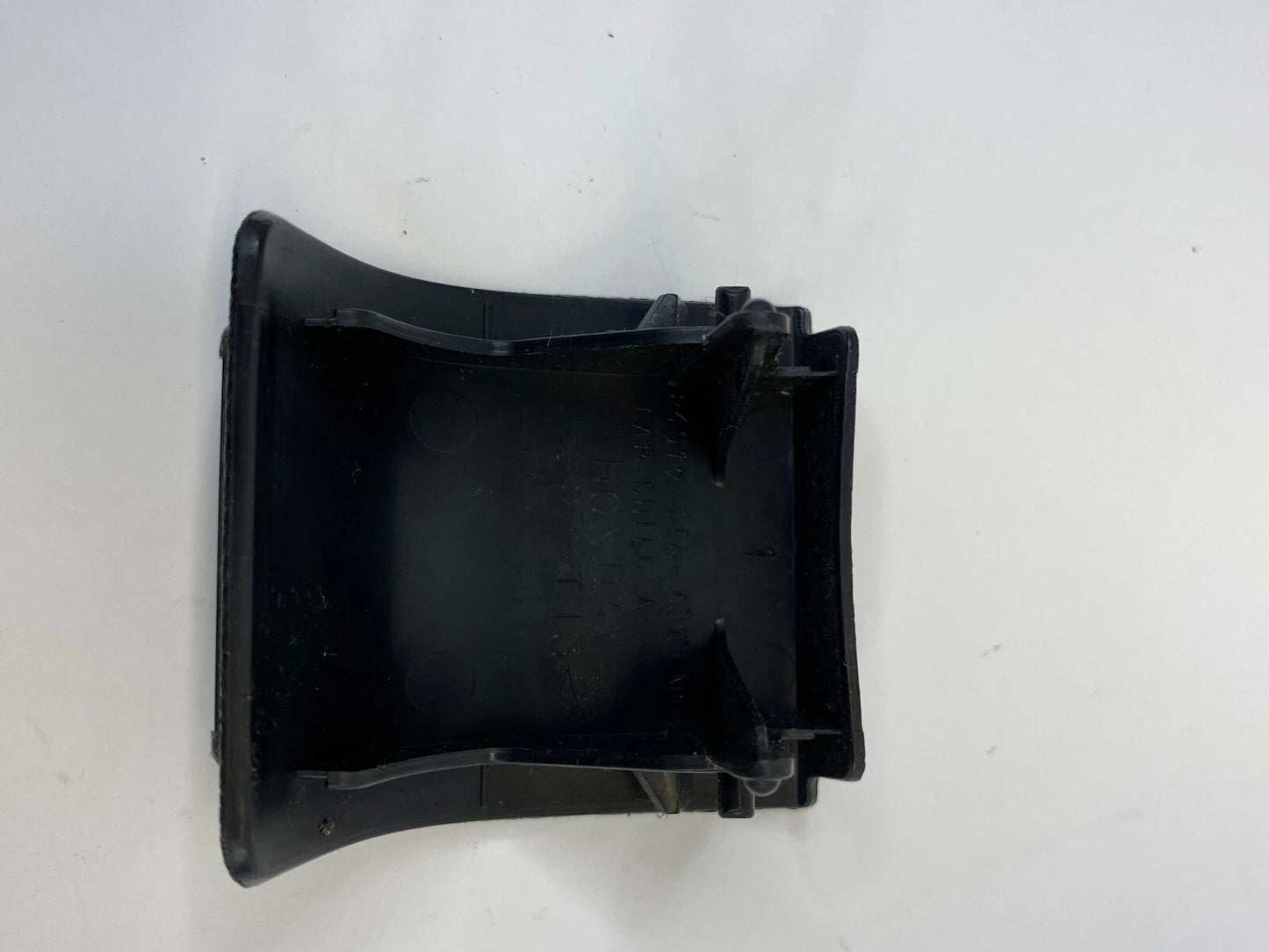 03 04 05 06 07 HONDA ACCORD REAR SEAT CHILD ANCHOR COVER CAP LID 84512SDAA010