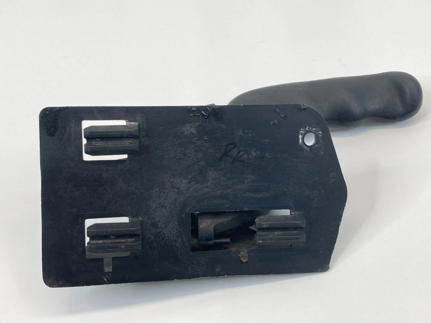 2000-2006 GMC YUKON REAR RIGHT PASSENGER SIDE INTERIOR DOOR HANDLE OEM 15780298