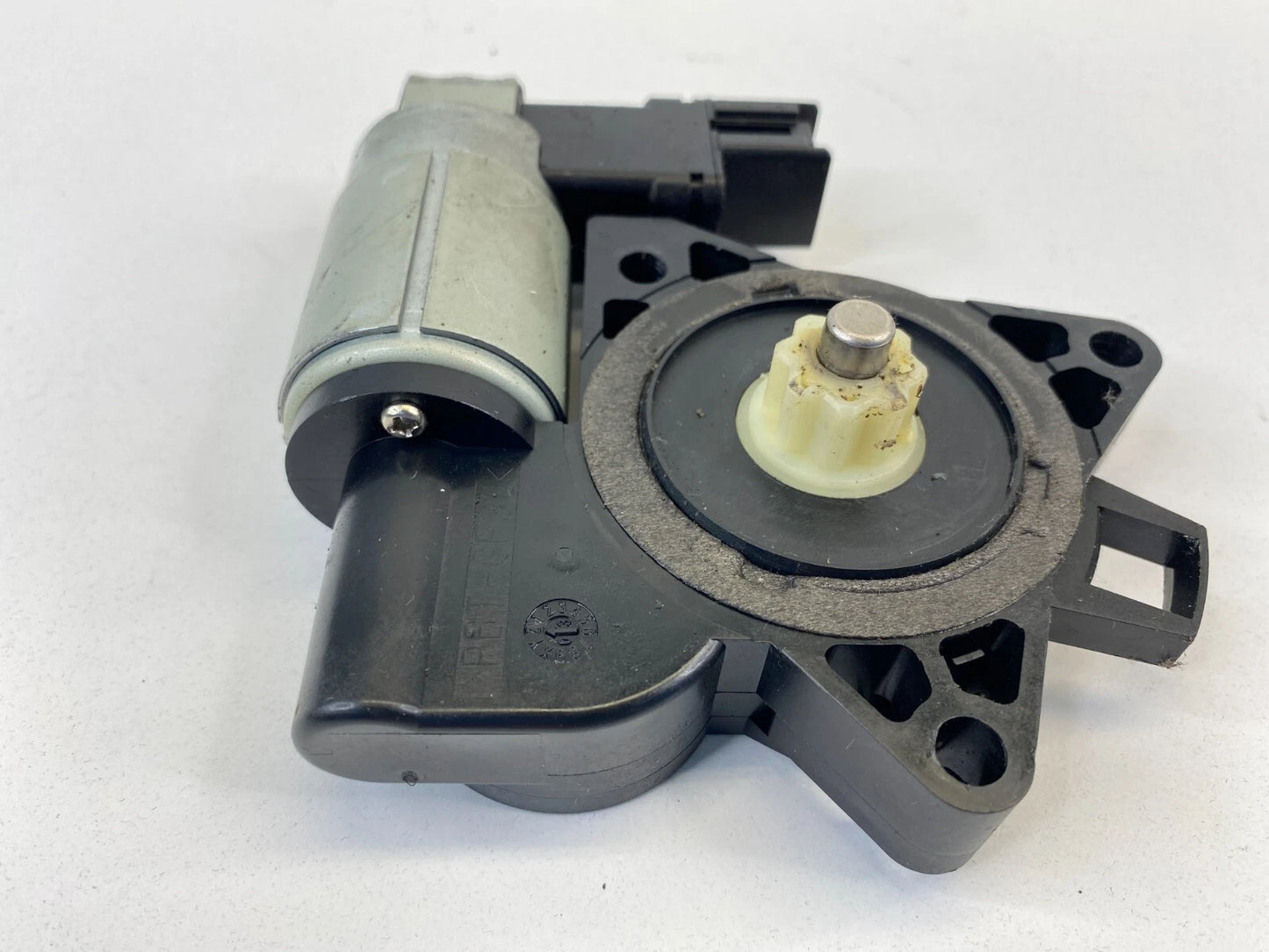 2004-2009 MAZDA 3 MAZDA3 REAR RIGHT SIDE DOOR POWER WINDOW MOTOR G22C5958X OEM