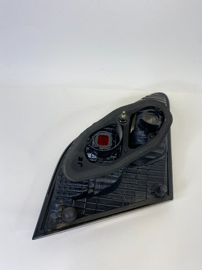 02 03 Lexus ES300 Rear Right Passenger Side Inner Tail Light Taillight Lamp OEM