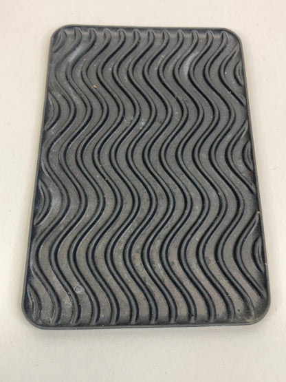 2003-2006 SAAB 9-3 93 SEDAN 4DR CENTER CONSOLE ARMREST REAR RUBBER MAT LINER OEM