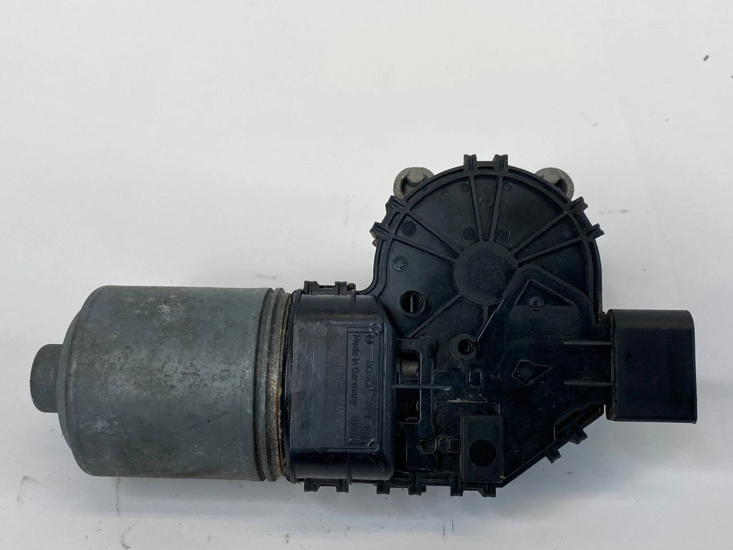 2009-2020 DODGE JOURNEY FRONT WINDSHIELD WIPER MOTOR ASSEMBLY OEM 0390241619