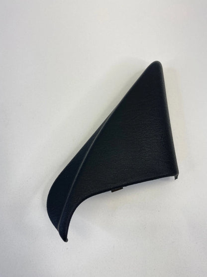 01-06 CHRYSLER SEBRING CONVERTIBLE FRONT RIGHT INNER DOOR MIRROR CORNER COVER