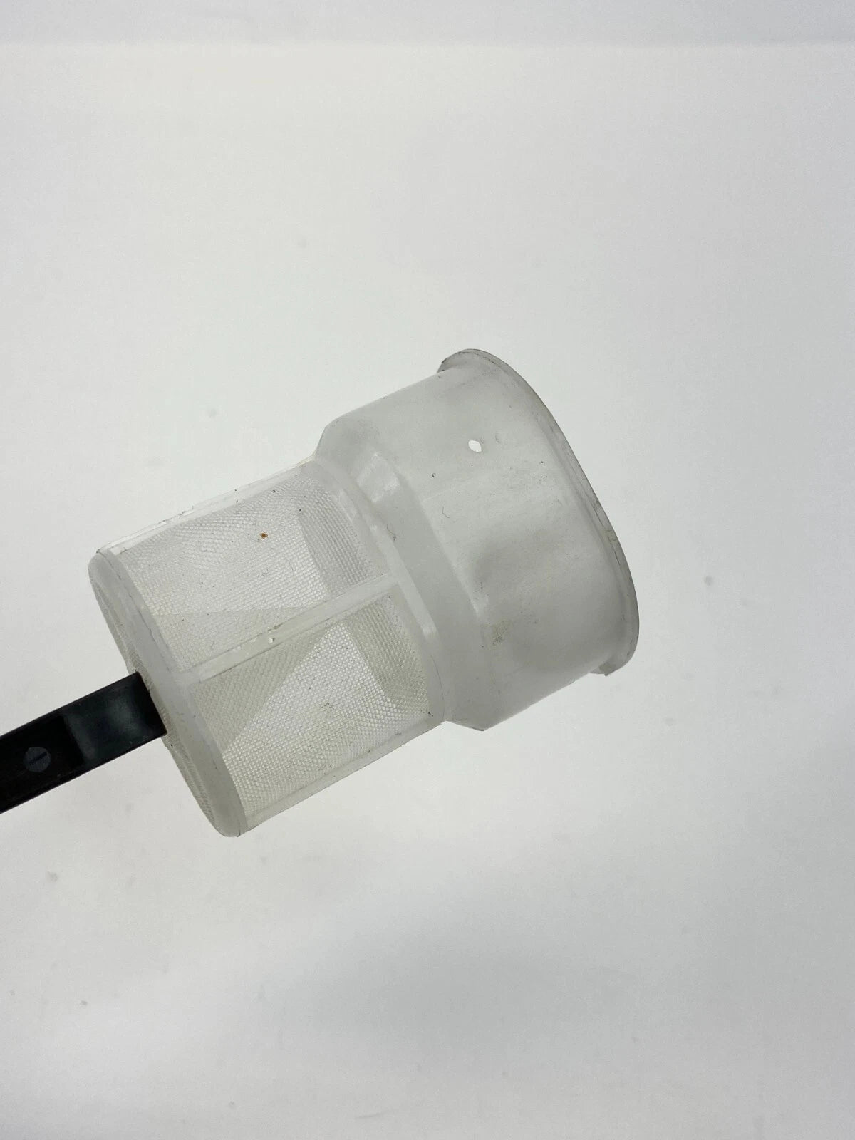 2000-2005 TOYOTA CELICA LEVEL SENSOR FILTER WINDSHIELD WASHER RESERVOIR OEM