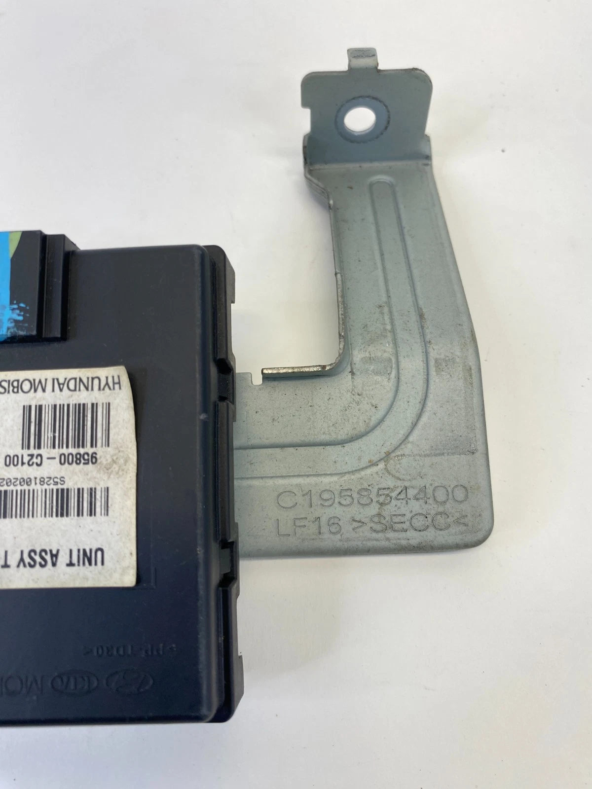 2016-2019 HYUNDAI SONATA TIRE PRESSURE MONITOR CONTROL MODULE OEM 95800-C2100
