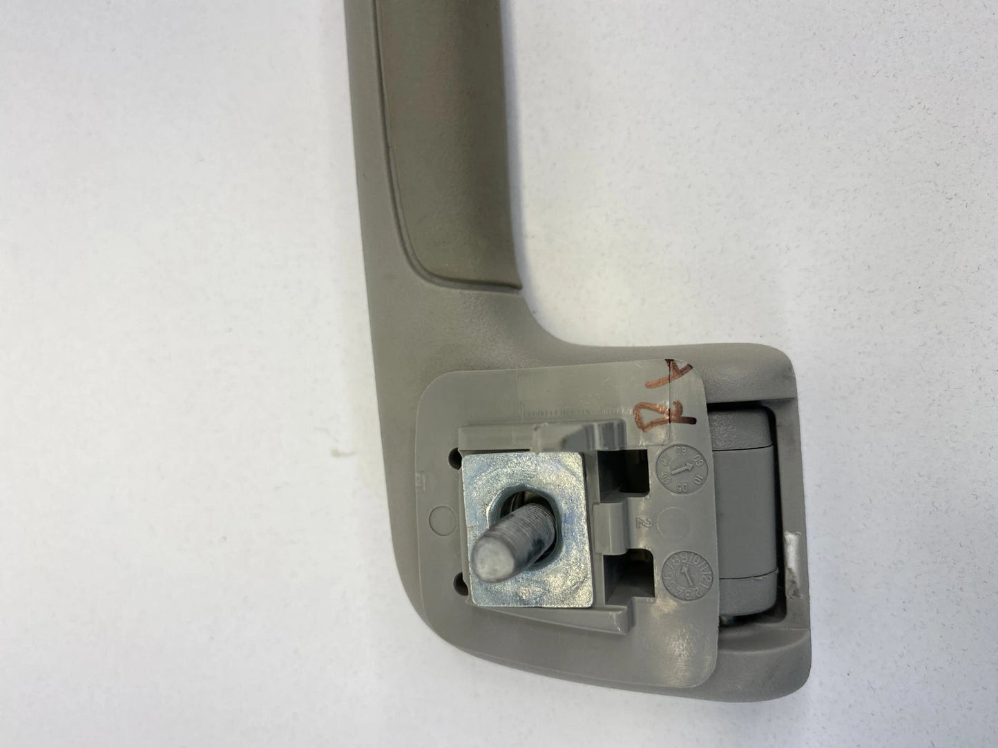 2010-2016 CADILLAC SRX REAR LEFT DRIVER ROOF INNER GRAB GRIP HANDLE OEM