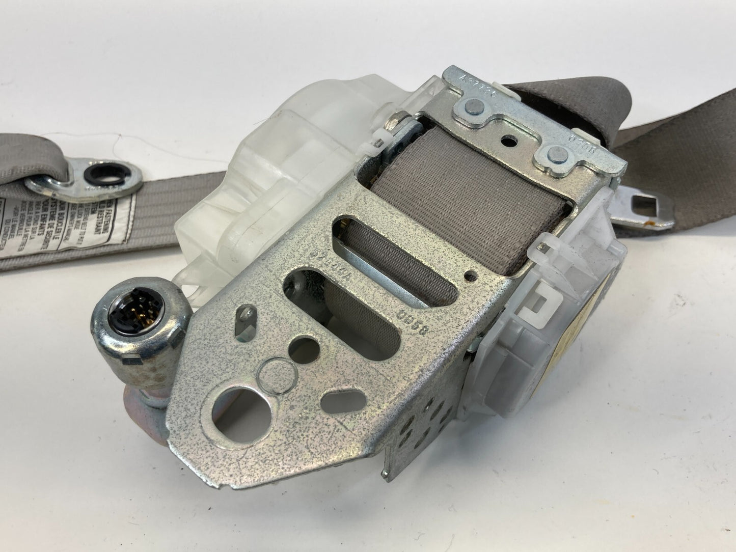 2007-2011 Toyota Camry Front Right Passenger Side Lap & Shoulder Belt Retractor