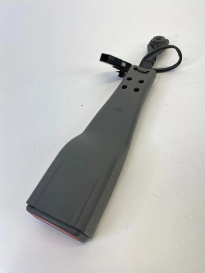 2013-2015 CHEVROLET MALIBU FRONT LEFT DRIVER SIDE SEAT BELT BUCKLE RECEIVER OEM