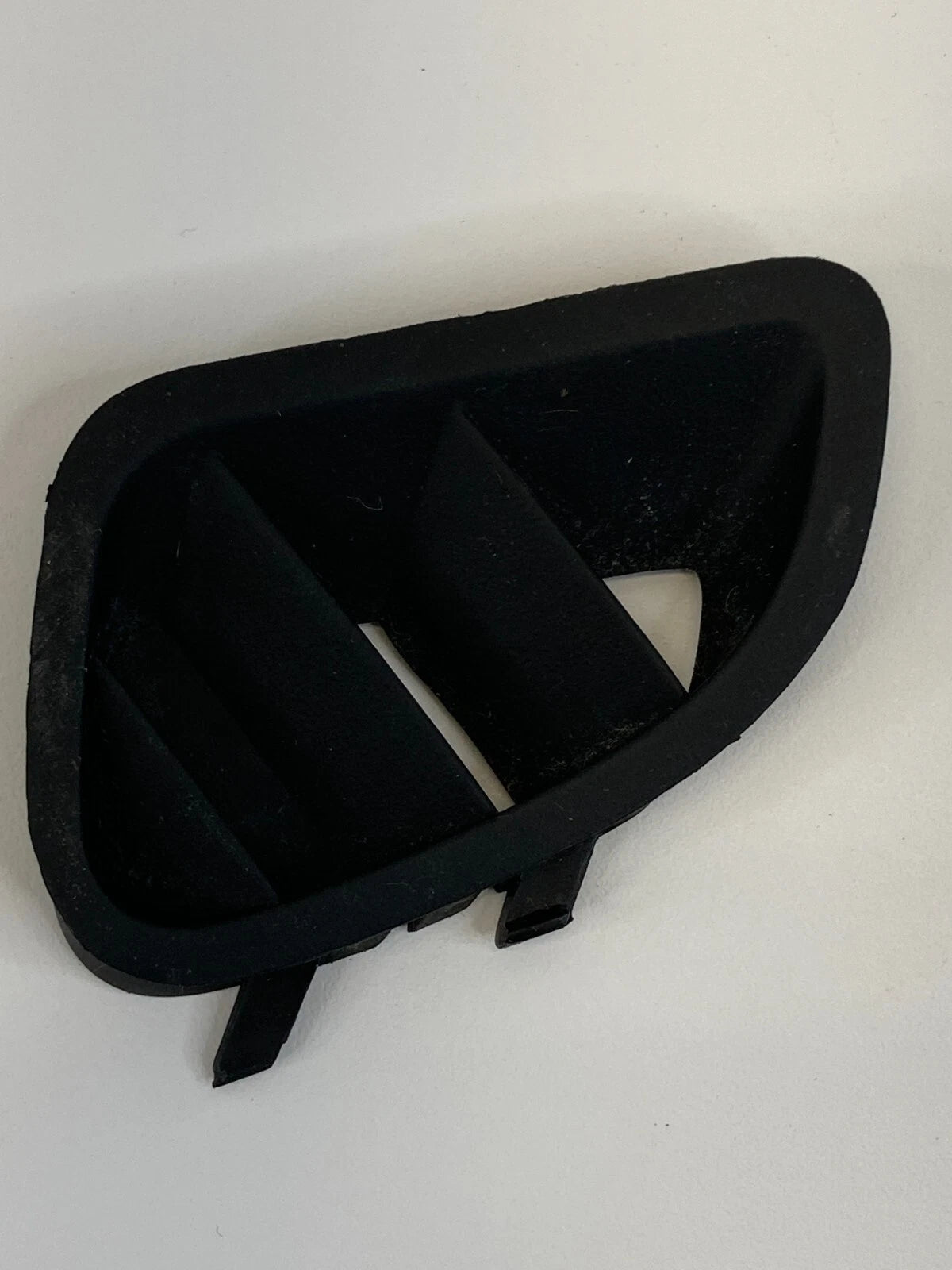 13-16 CHEVY CRUZE 16 CRUZE LIMITED LEFT DASH DEFROSTER GRILLE AIR VENT 94781670