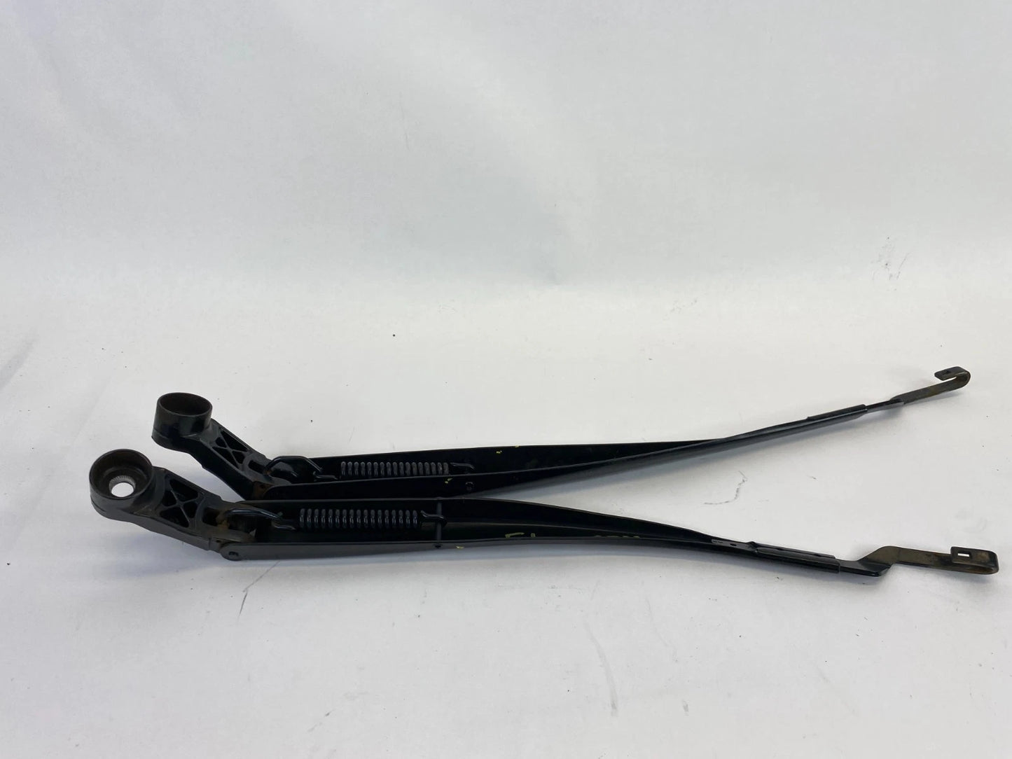2006-2013 LEXUS IS250 IS350 FRONT WINDSHIELD WIPER ARM LEFT AND RIGHT PAIR SET