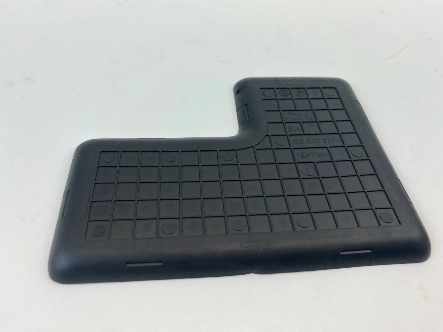 2005-2010 VOLKSWAGEN JETTA RABBIT GTI CENTER CONSOLE MAT RUBBER LINER INSERT OEM