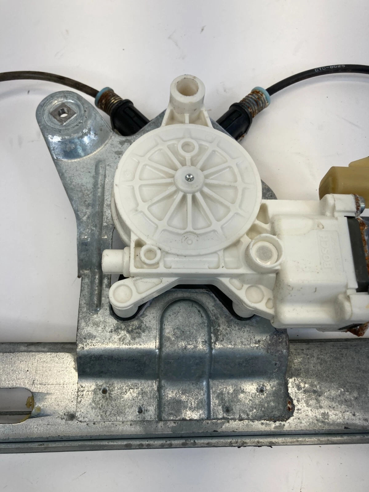 2008-2015 CADILLAC CTS REAR LEFT SIDE DOOR POWER WINDOW REGULATOR W/MOTOR OEM