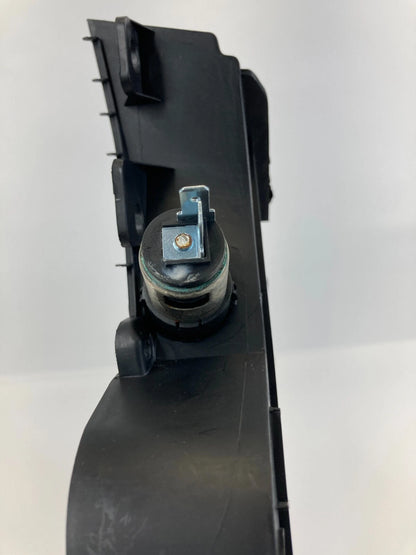 11-13 HYUNDAI ELANTRA CENTER CONSOLE RIGHT FILLER TRIM GARNISH COVER 846773Y OEM