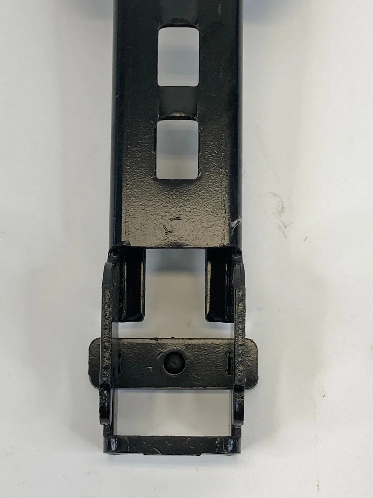 2005-2011 AUDI A6 QUATTRO FRONT RIGHT SIDE SEAT BELT HEIGHT ADJUSTER 8E0857833A