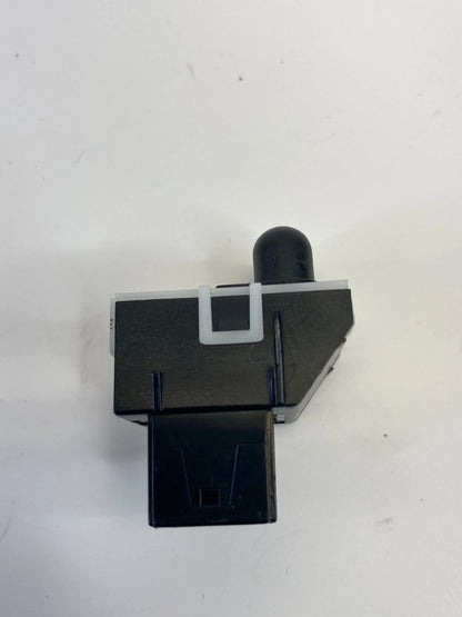 98-04 AUDI A6 QUATTRO DASH SUN LIGHT LOAD SUNLIGHT SENSOR SWITCH 4D0907539 OEM
