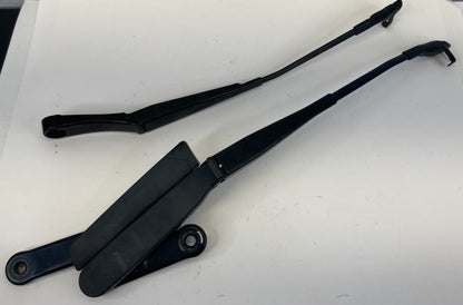 2011-2017 VW Volkswagen Touareg Front Windshield Wiper Arm Pair Set OEM