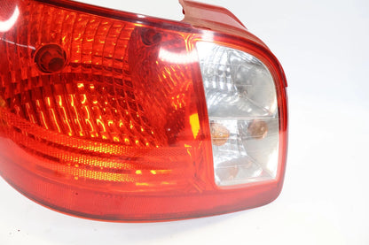 2006-2011 KIA RIO SEDAN REAR LEFT DRIVER SIDE TAIL LIGHT TAILLIGHT TAIL LAMP