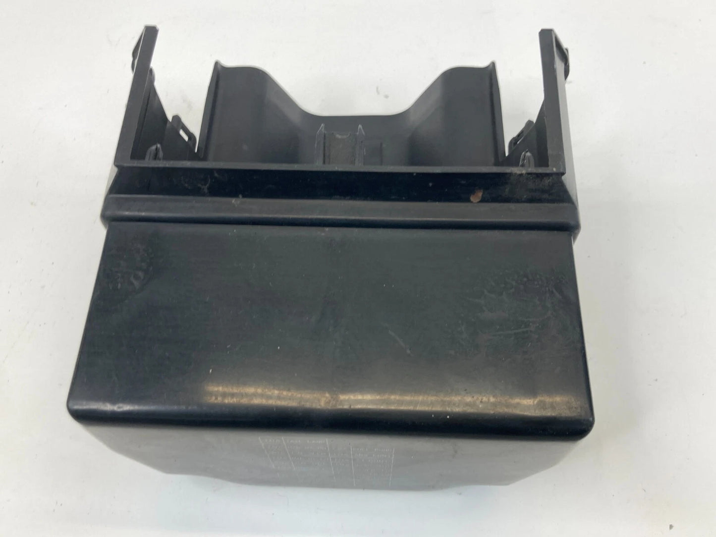 2003-2008 INFINITI FX35 3.5L V6 ENGINE COMPARTMENT FUSE BOX LID COVER ASSY OEM