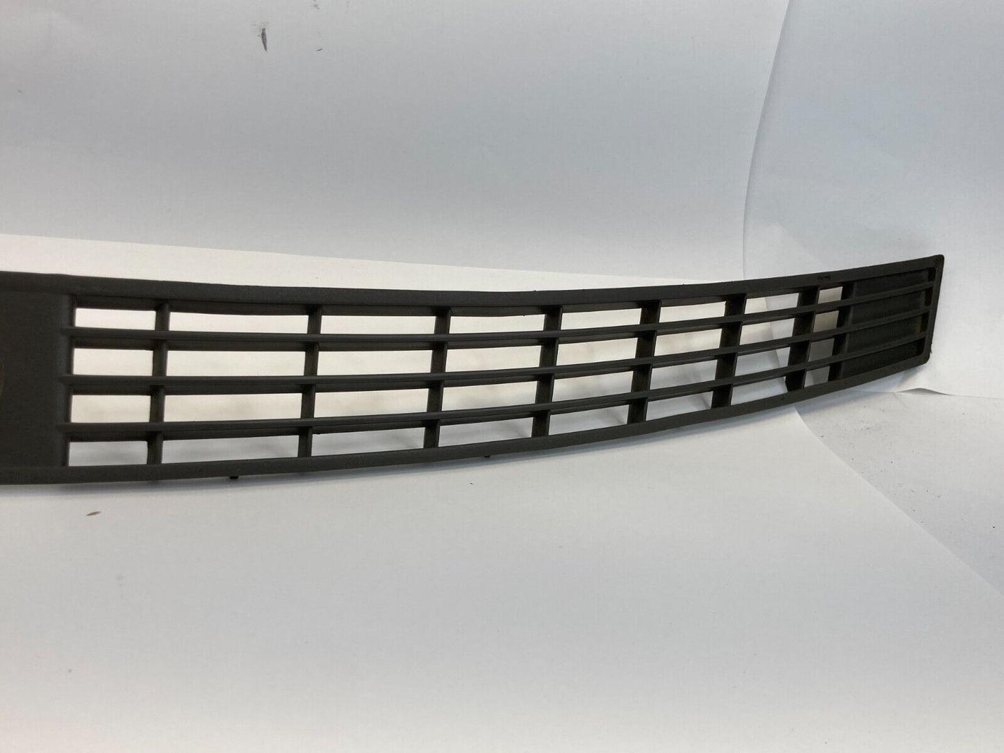 2006-2010 Jeep Commander Front Dash Defrost Panel Grille Air Vent 5JT08TRMAC OEM