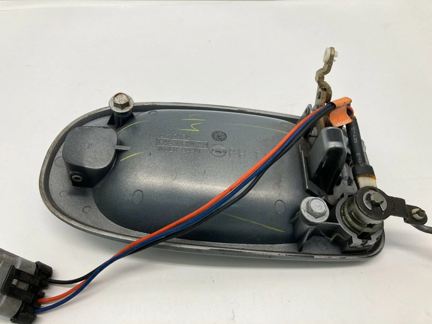 2005 2006 PONTIAC MONTANA FRONT RIGHT PASSENGER EXTERIOR DOOR HANDLE ASSEMBLY