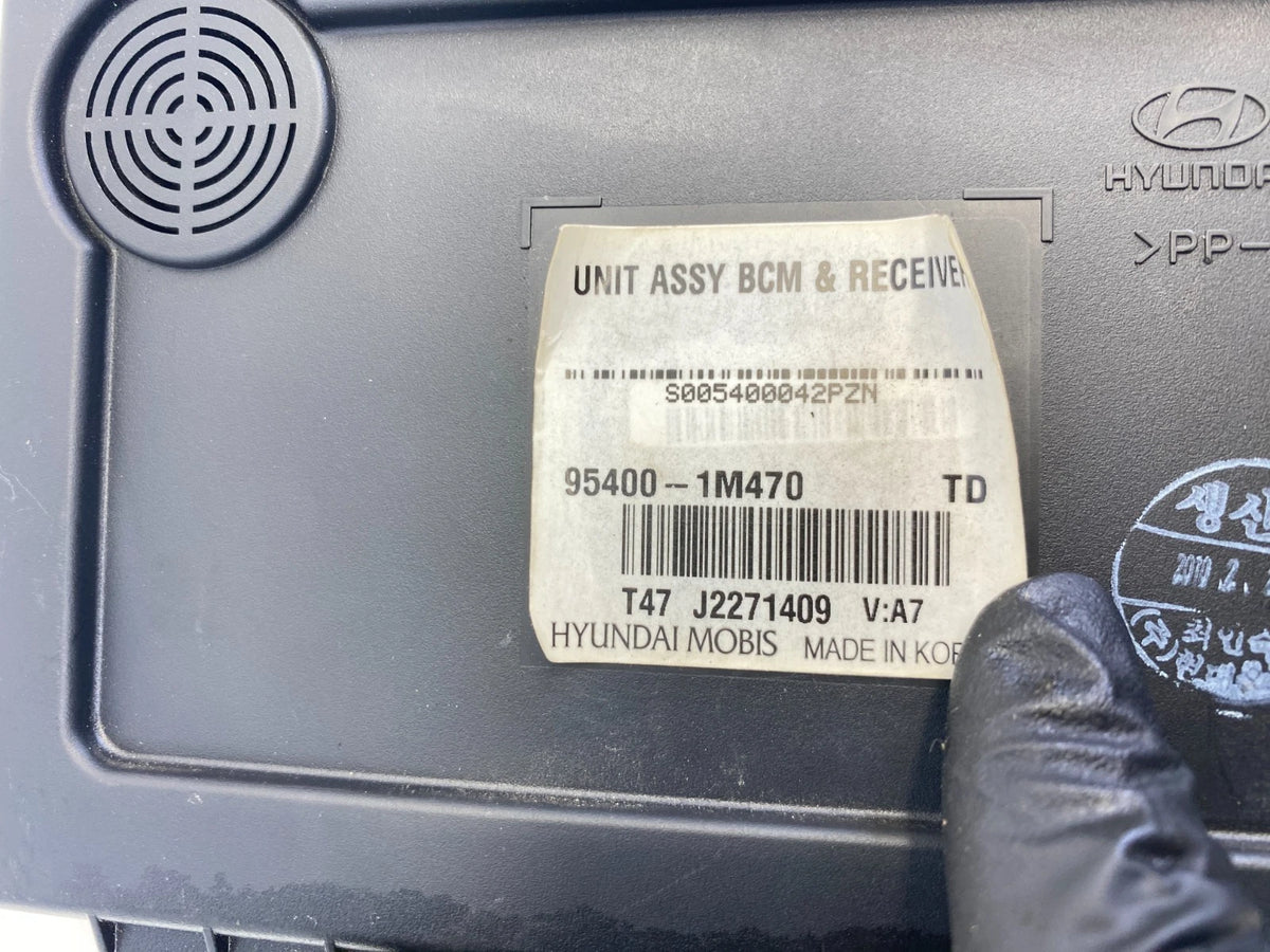 2010-2013 KIA FORTE 2.0L L4 AT BODY CONTROL MODULE COMPUTER BCM BCU 95400-1M471