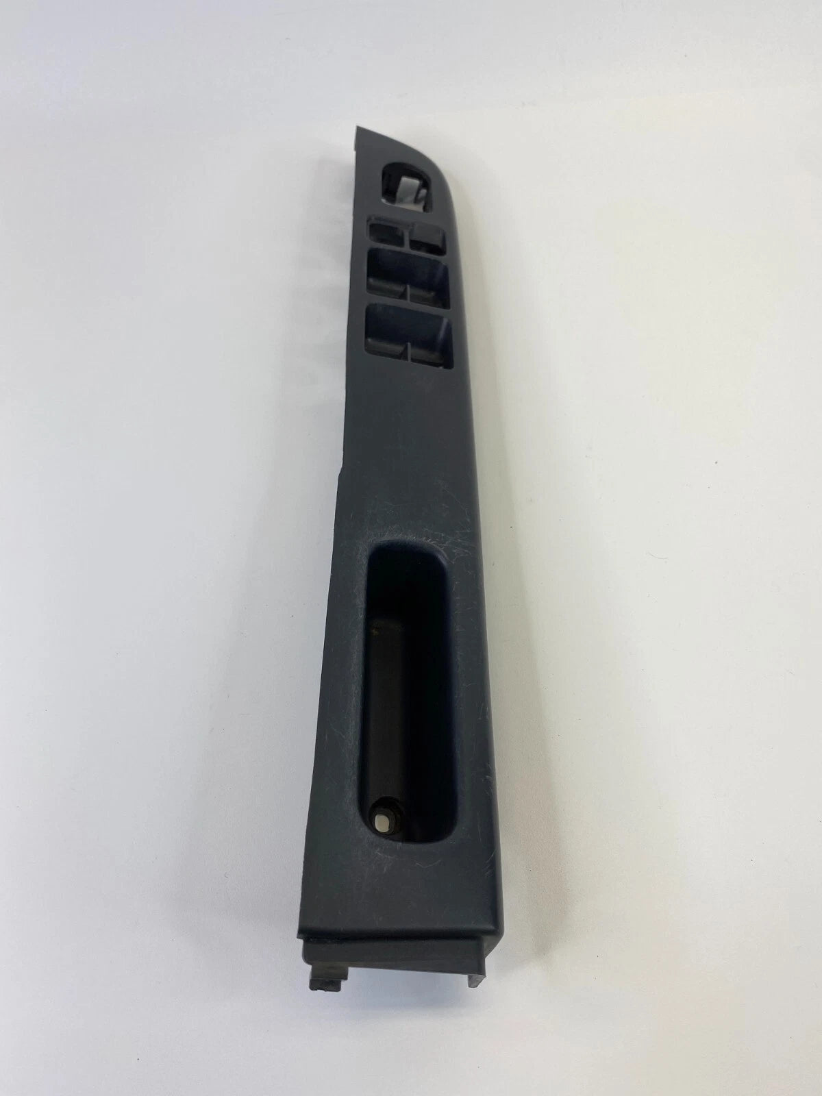 02-04 NISSAN XTERRA FRONT LEFT DOOR MASTER WINDOW SWITCH COVER BEZEL 80961-8Z500
