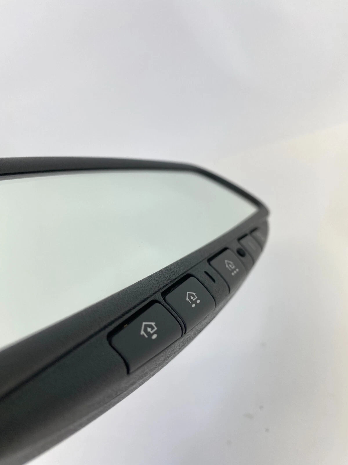2005-2009 KIA SORENTO INSIDE REAR VIEW MIRROR ASSEMBLY WITH HOME LINK OEM