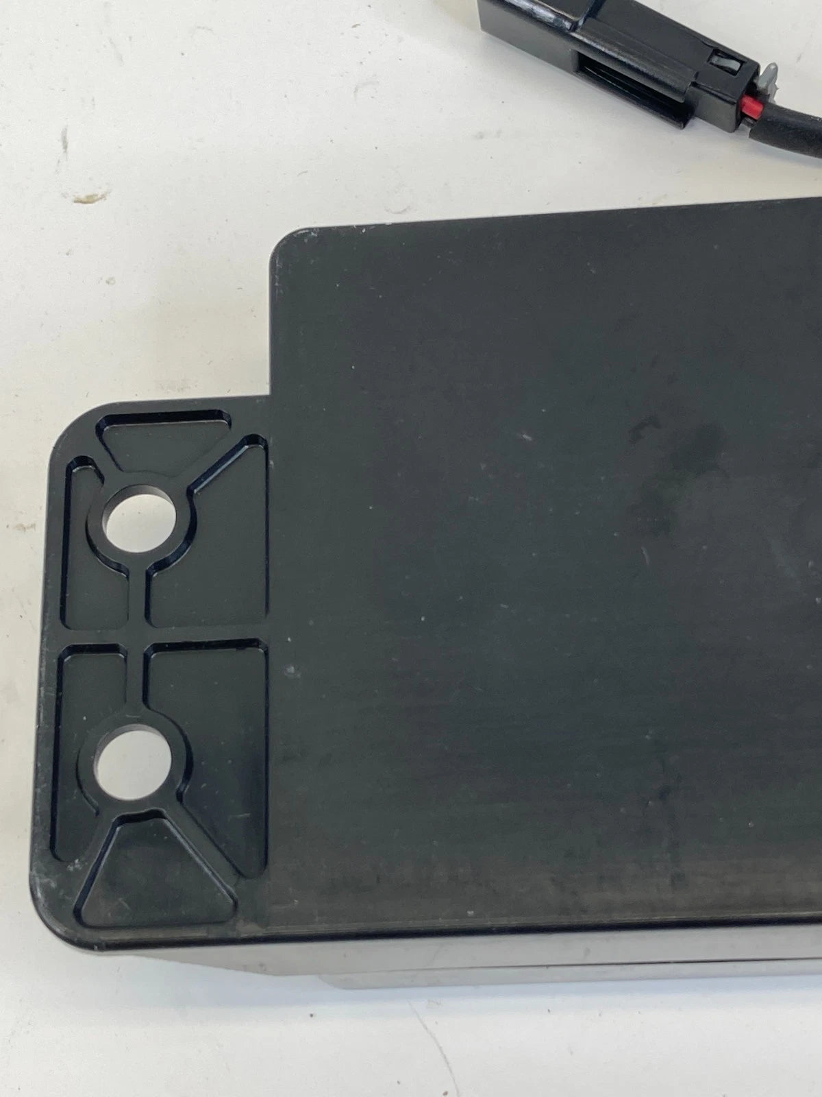 2010-2019 Buick LaCrosse Onstar Backup Battery Control Module Unit 22704633 OEM