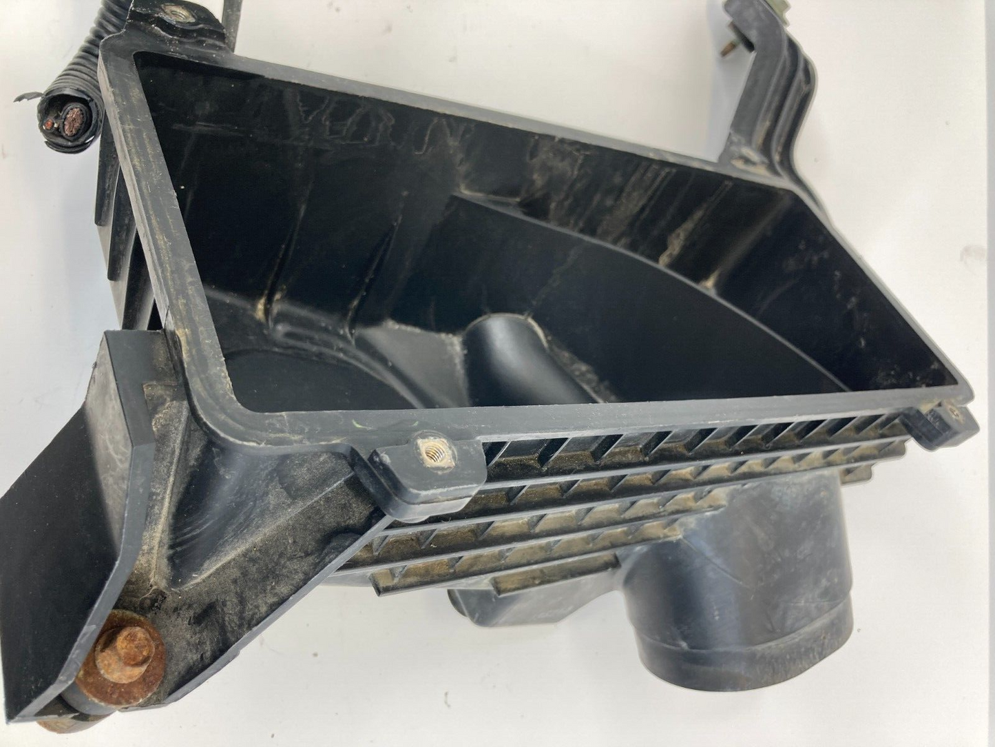 2004-2006 Acura TL 3.2L V6 Air Intake Cleaner Filter Box Lower Case Cover OEM