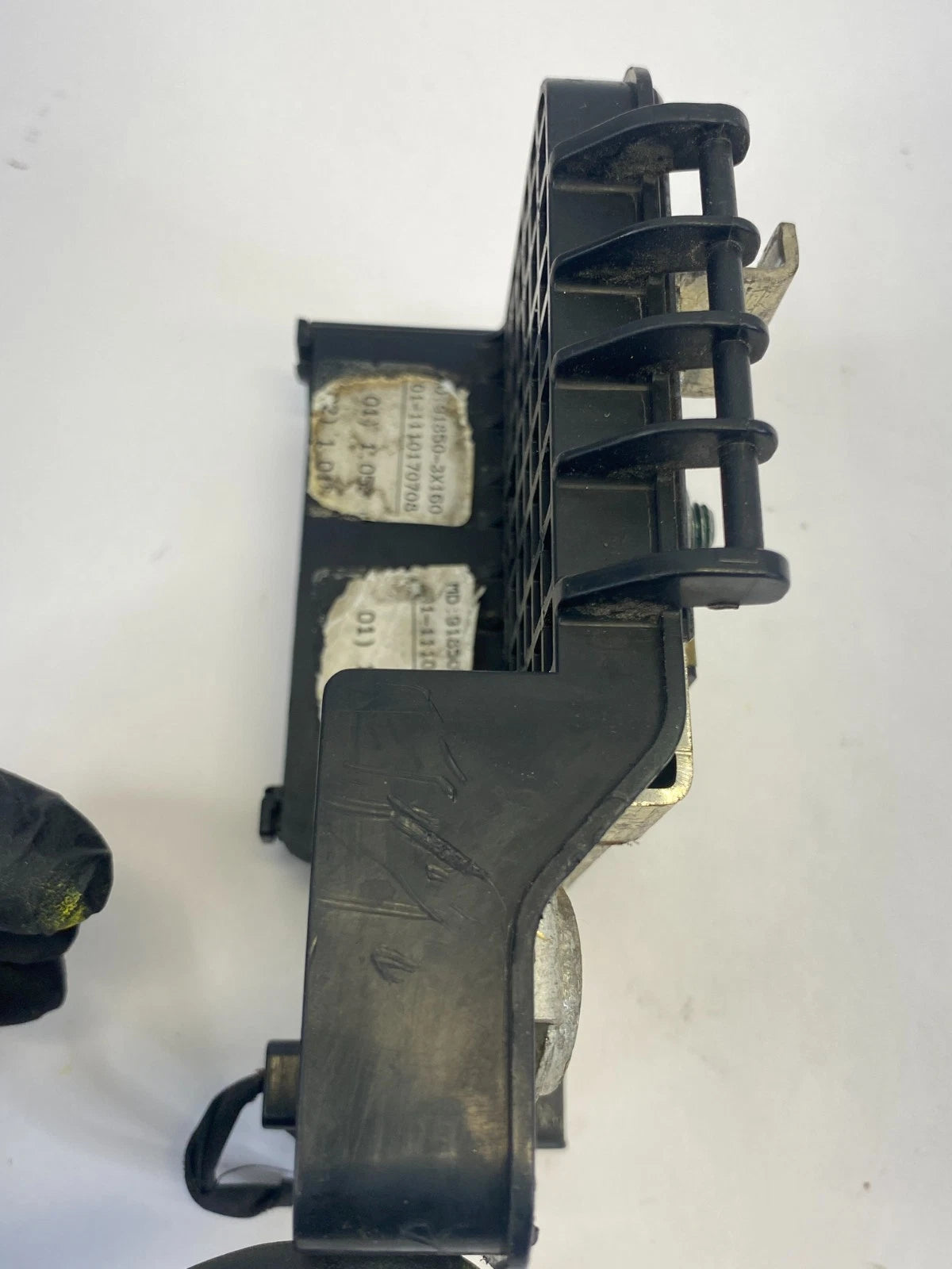 2011-2013 HYUNDAI ELANTRA 1.8L L4 A/T POSITIVE BATTERY TERMINAL 91850-3X160 OEM