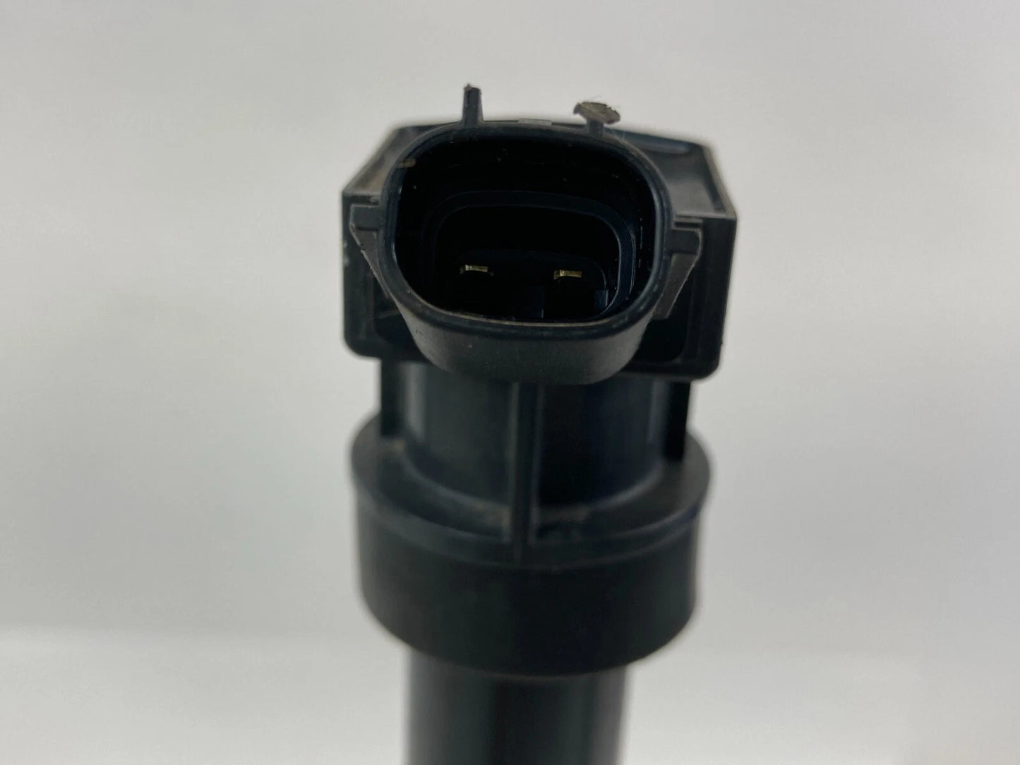 2010-2013 KIA FORTE 10 RONDO 2.0L ENGINE IGNITION COIL IGNITOR 27300-3F100 OEM