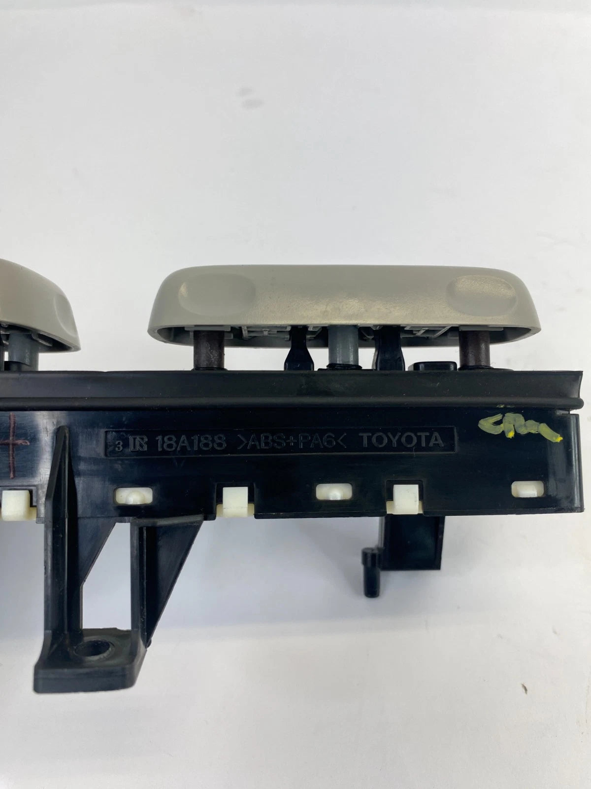 2009-2015 TOYOTA VENZA FRONT RIGHT PASSENGER SIDE SEAT ADJUSTMENT CONTROL SWITCH