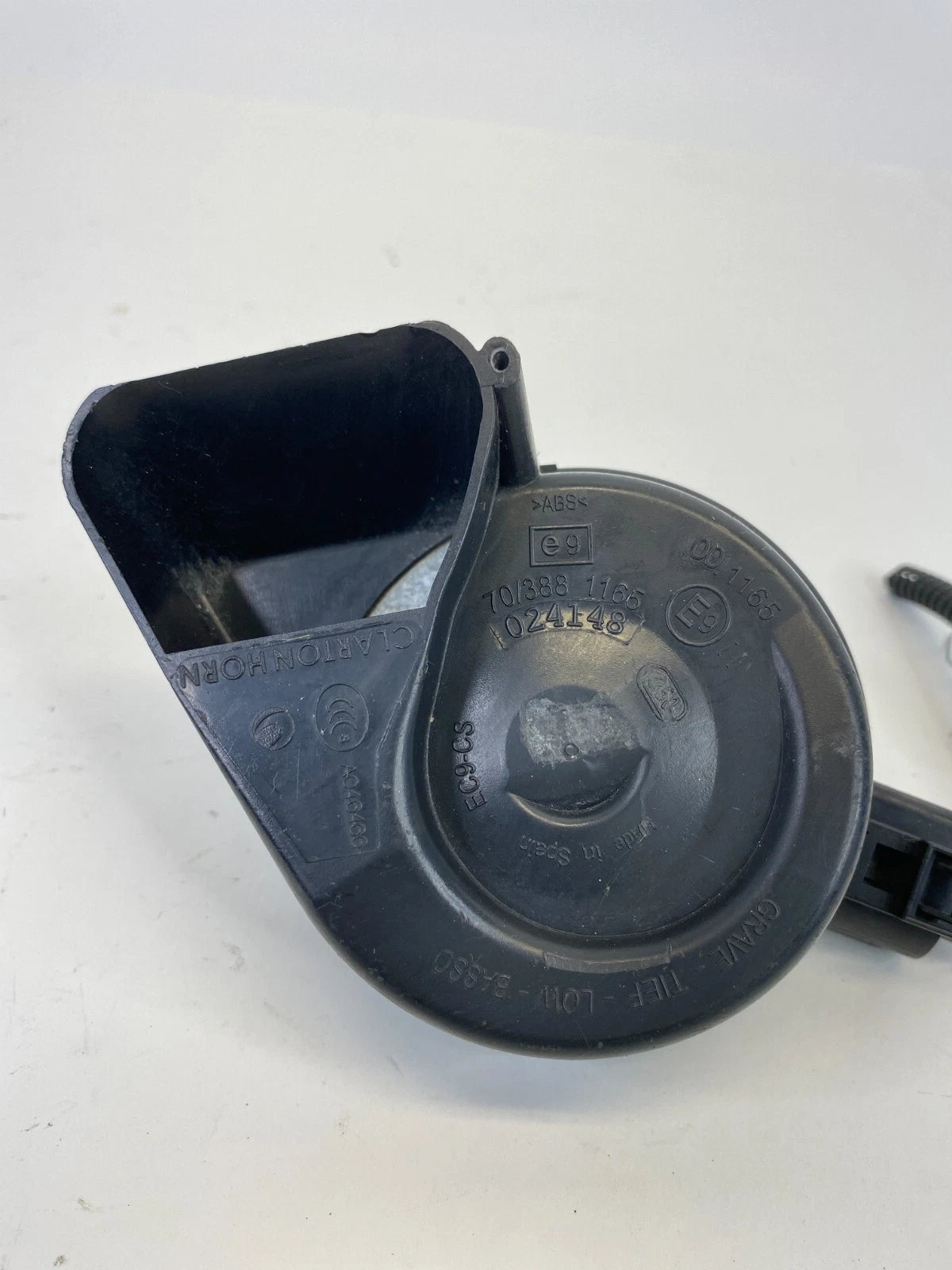 09 10 11 12 13 14 15 16 AUDI A4 A4 QUATTRO LOW NOTE HORN SIREN ALARM ASSEMBLY