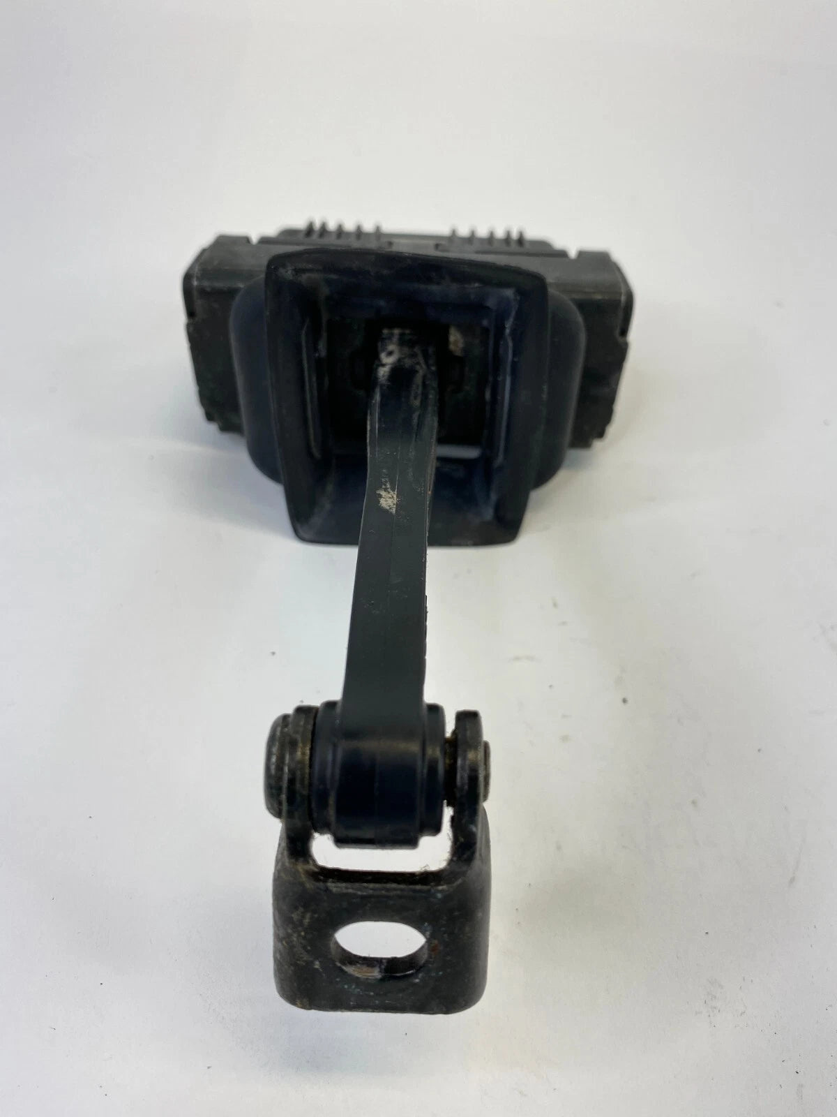 2004-2007 BMW 530I FRONT LEFT SIDE DOOR CHECK STOP STOPPER DETENT 7033609 OEM