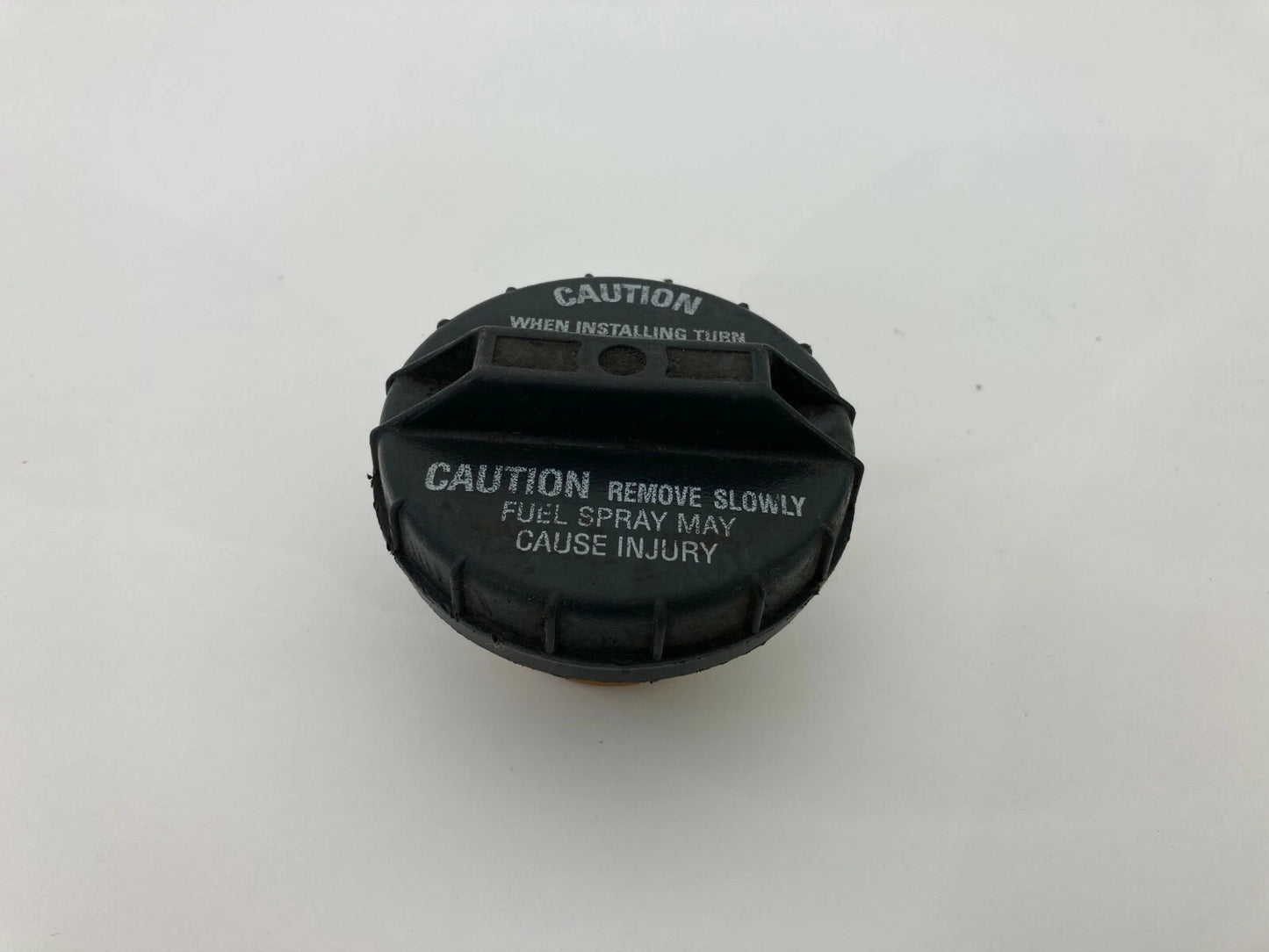 1989-2001 TOYOTA CAMRY SEDAN FUEL FILLER TANK CAP ASSEMBLY OEM