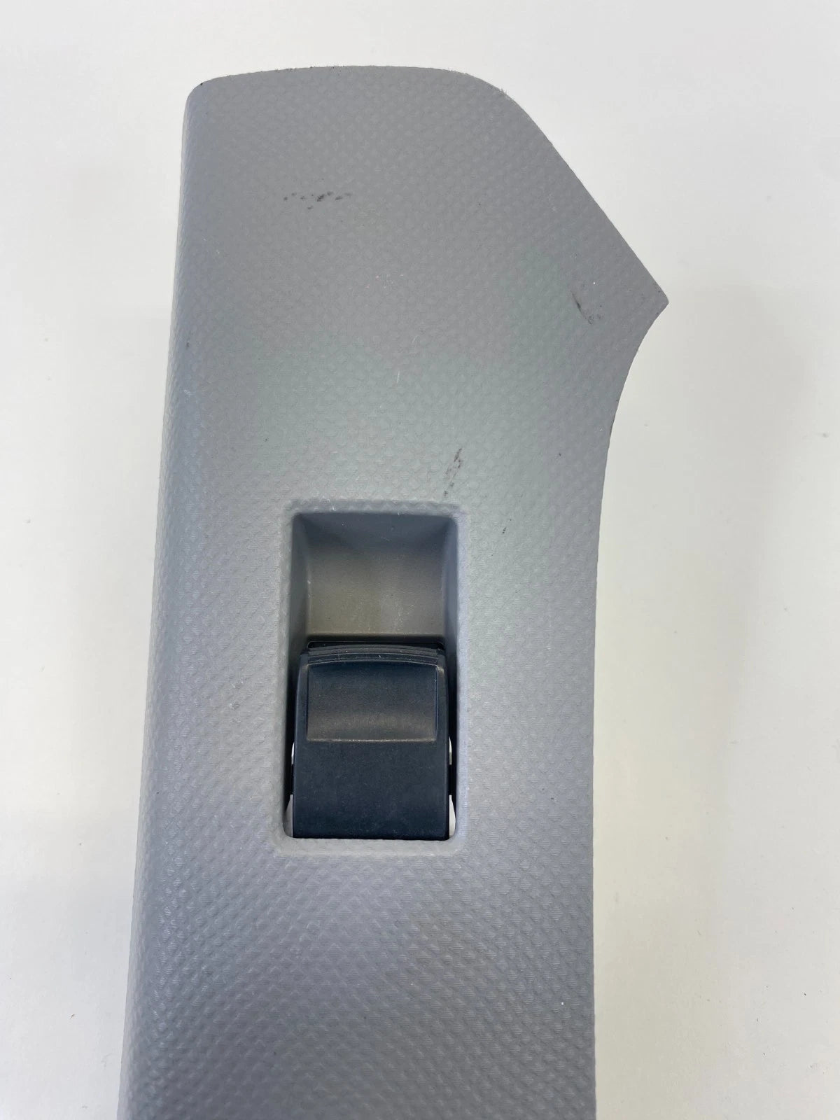 2006-2011 TOYOTA YARIS HB PASSENGER DOOR WINDOW SWITCH BEZEL TRIM GRAY OEM