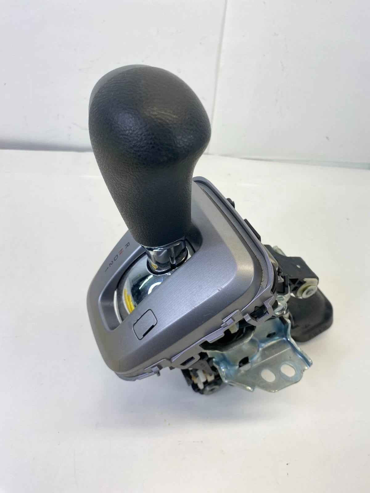 2007-2011 HONDA CR-V AUTOMATIC TRANSMISSION GEAR SHIFTER SELECTOR LEVER OEM