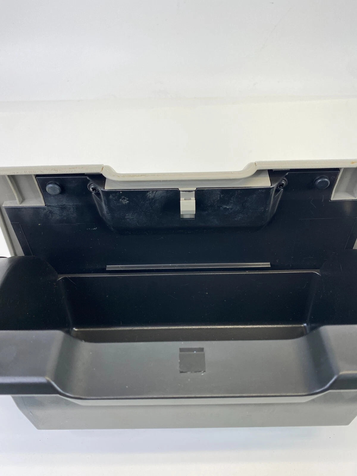 2003 2004 2005 2006 SUZUKI XL-7 CENTER DASH STORAGE COMPARTMENT 73840-50J1 OEM