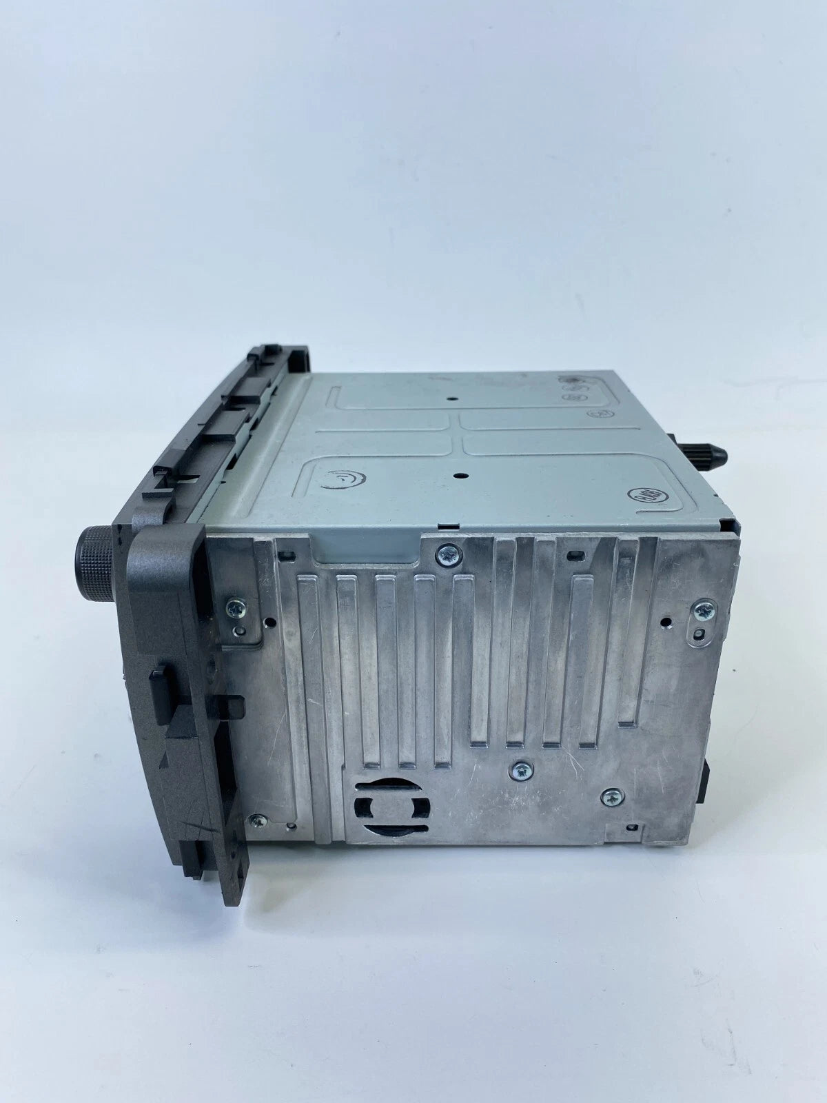 2008-2010 SATURN VUE RADIO RECEIVER AM/FM CD 6 DISC PLAYER ASSEMBLY 25956992 OEM