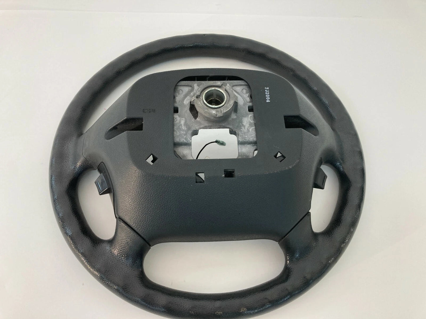 2007-2008 HYUNDAI ENTOURAGE STEERING WHEEL WITH CRUISE SWITCH 56110-2G500 OEM