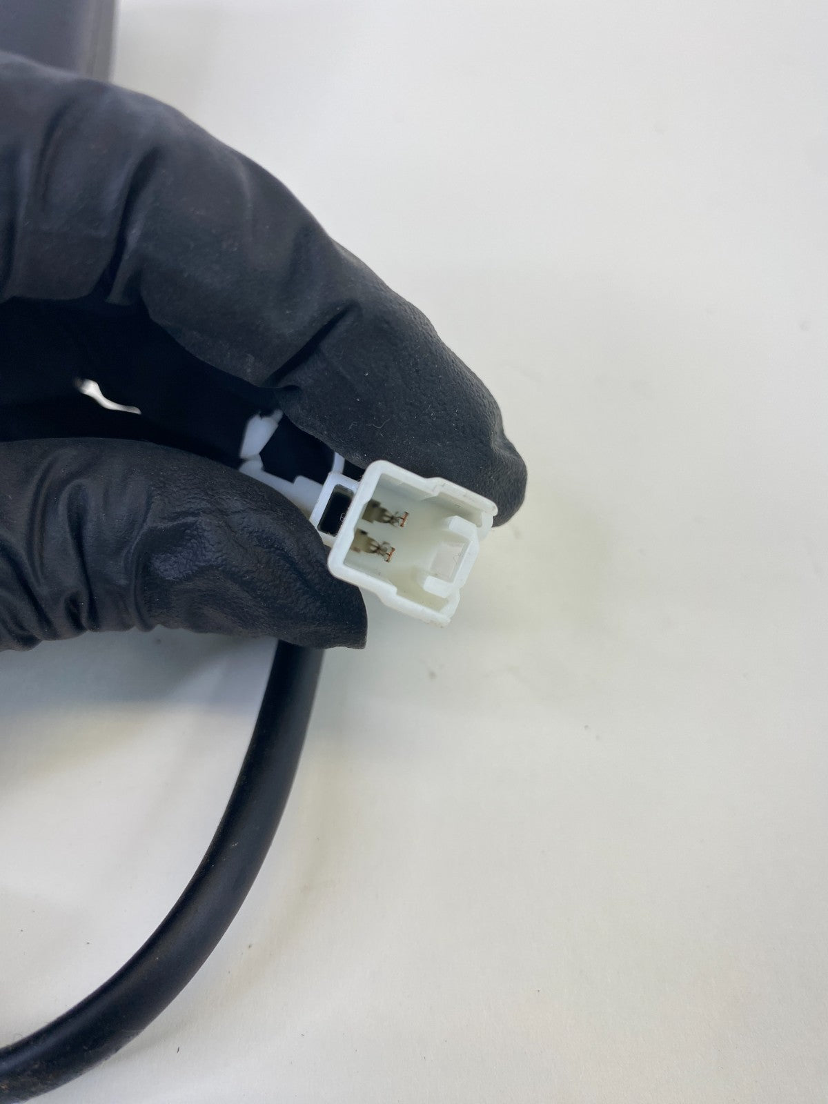 2014-2016 Mazda 3 Mazda3 Front Right Passenger Side Seat Belt Buckle Assy OEM