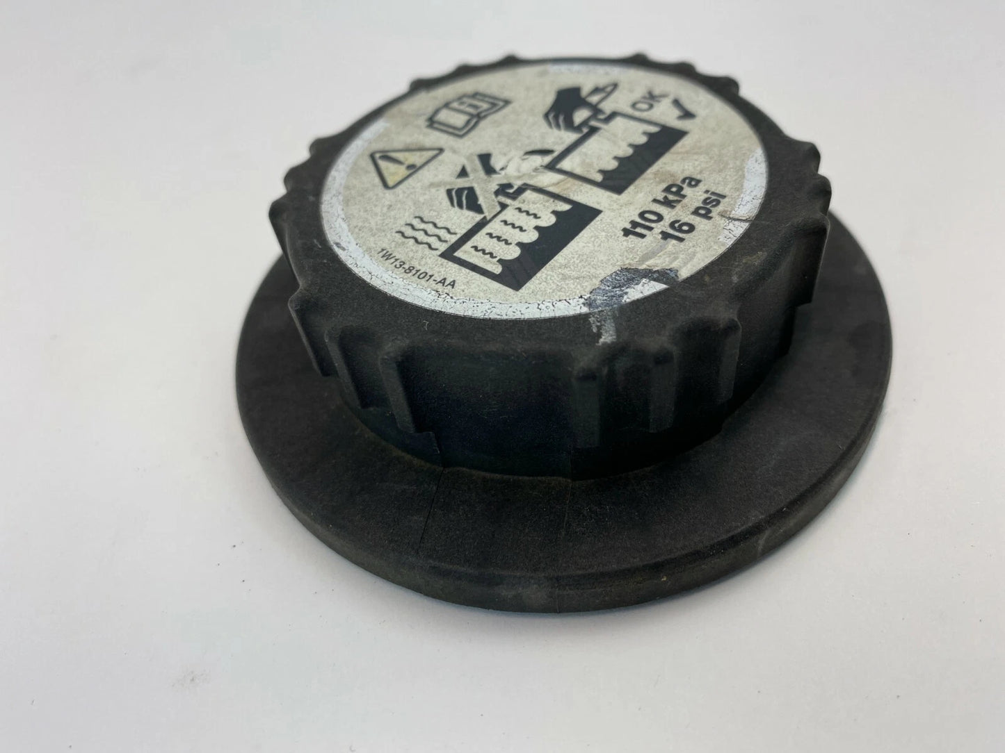 2005 2006 2007 FORD FREESTYLE COOLANT RADIATOR OVERFLOW RESERVOIR CAP LID OEM