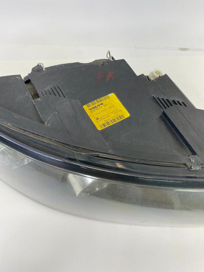 2003 2004 Volvo Front Right Passenger Headlight Headlamp Lamp Halogen 30678319